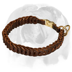 Leather dog collar with stylish braid