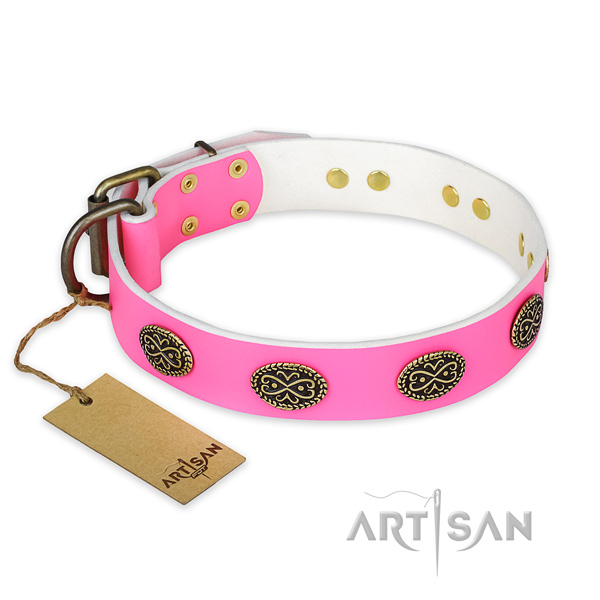 Extraordinary genuine leather dog collar for handy use