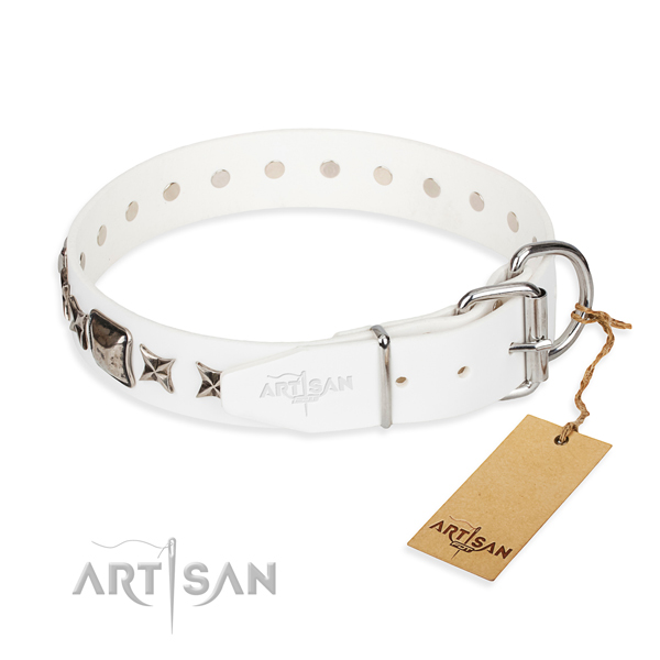 Best quality decorated dog collar of full grain genuine leather