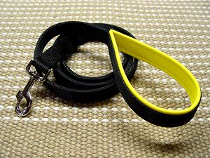 Nylon dog leash with support material on the handle-dog lead for English bulldog